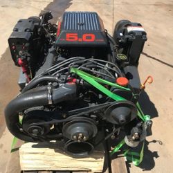 WANT TO BUY - 1995 or Newer OMC V8 BOAT ENGINE