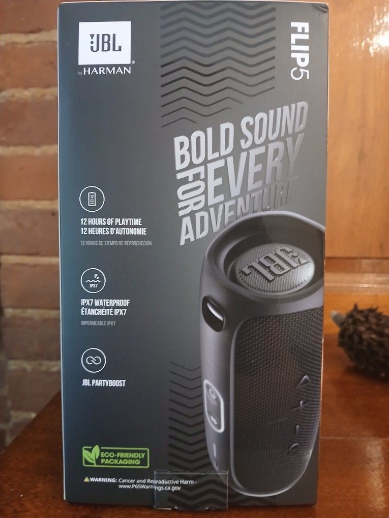 JBL Flip 5 Bluetooth Speaker