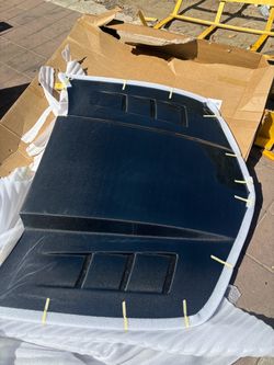 Carbon fiber hood for camaro
