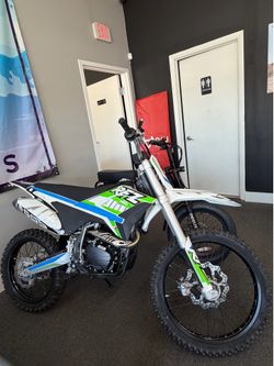 Dirt bikes