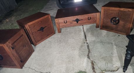 Coffee Table And 3 End Table 
