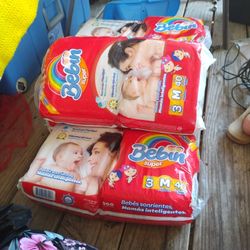 LOT  200 DIAPERS PARA BEBE