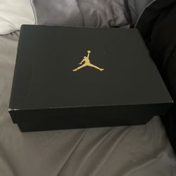 Jordan 1 lows kids 4Y