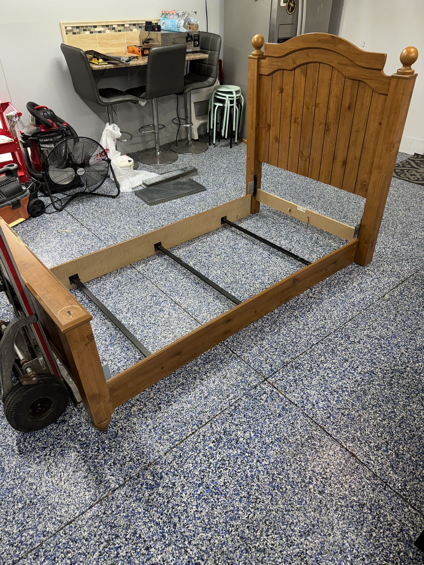 Solid Wood Twin Bed Frame w/ Headboard – Mirror Also Available