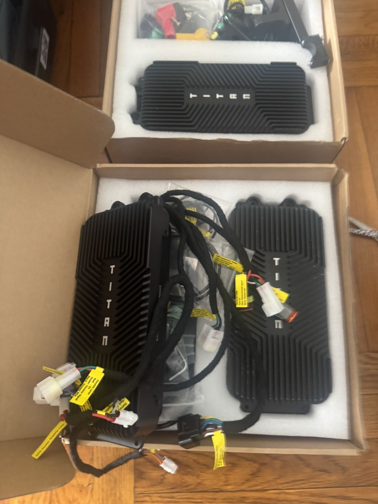Moxin Titan X  Controller