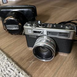 Vintage Camera. Electro 35
