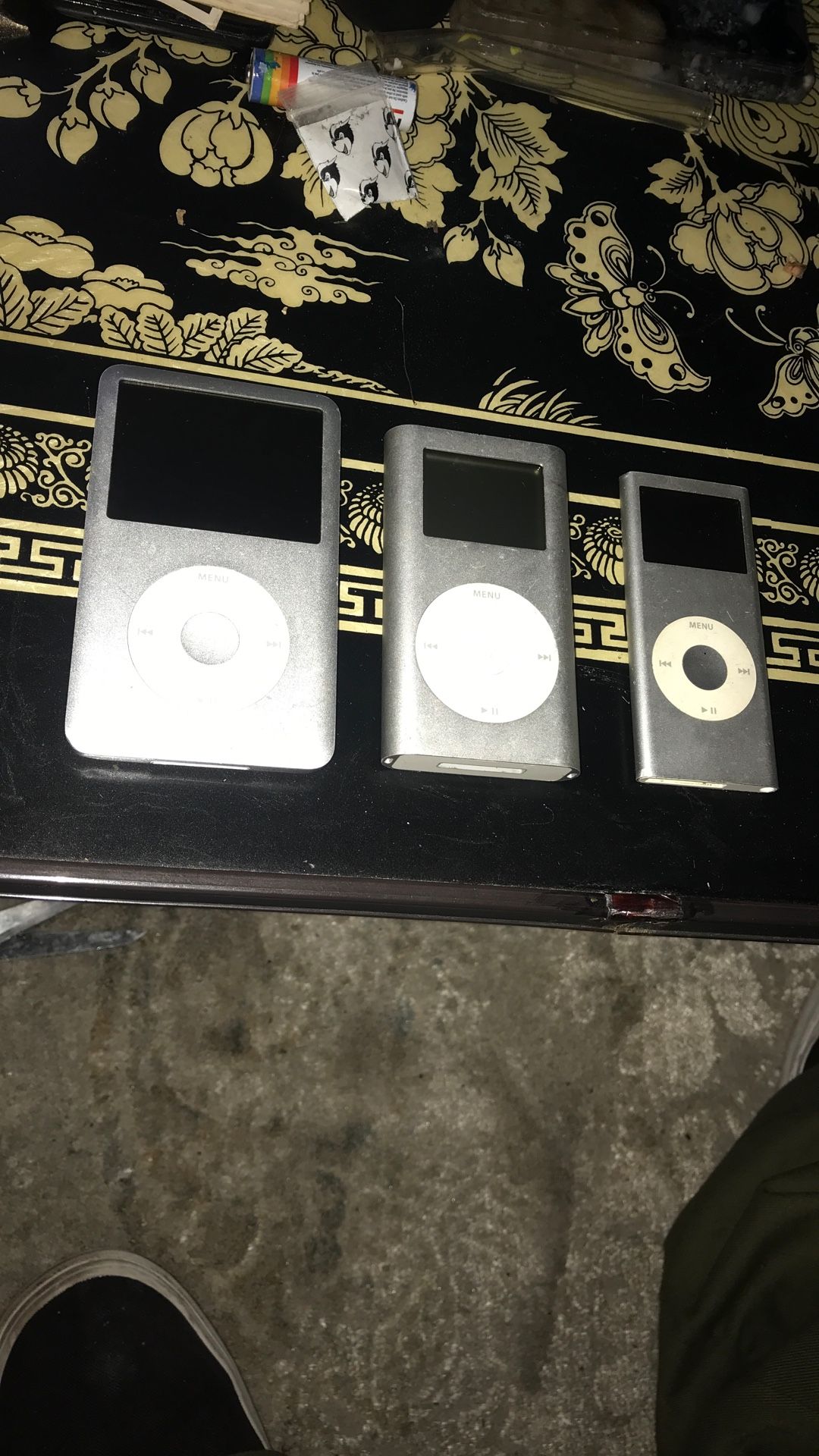 Apple iPod Vintage Bundle