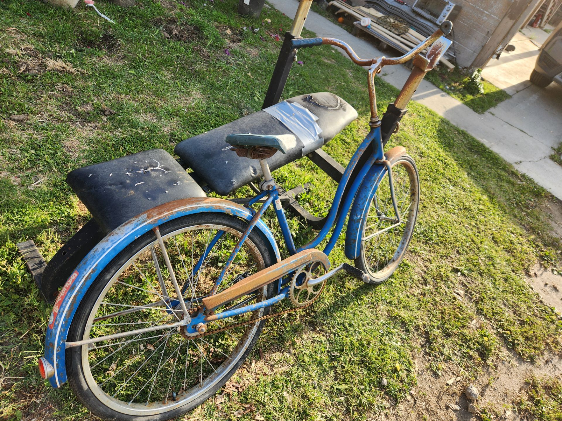 Vintage "24 Schwinn Hollywood Bike "Has all original Parts"