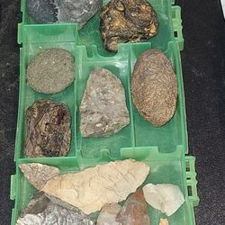 Stone Artifacts, Meteorites, Arrowheads, Possible Concretion Of Coin