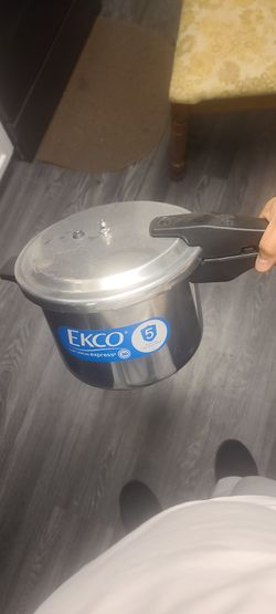 Brand New Ekco Pressure Cooker