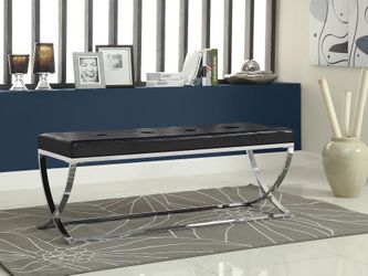 **SALE** LEATHERETTE UPHOLSTERED TUFTED ACCENT BENCH WHITE or BLACK!