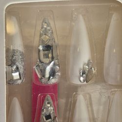 $2 EACH U PICK SET OF PRESS ON NAILS (Perfect For date night, parties, Girls night out, Weddings, quinceaneras)