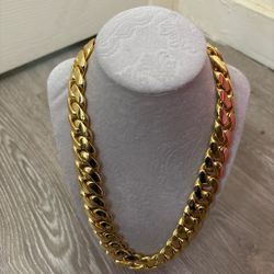 Gold Cuban Link Chain Necklace