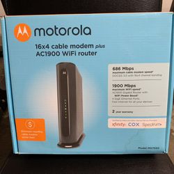 Motorola - Dual Band AC1900 Modem plus Router 
