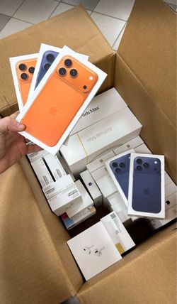 Apple iPhone, AirPods & AirPods Max Bundle