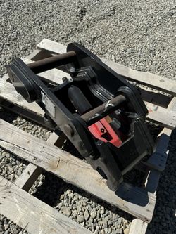 Caterpillar Backhoe Quick Coupler 