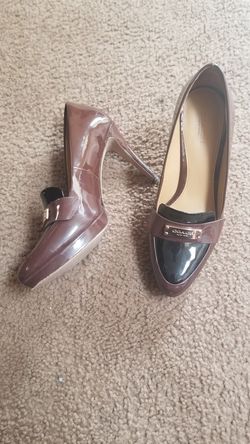 Zapatos couch size 7