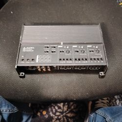 JL AUDIO XD700/5v2 5 CHANNEL AMP 