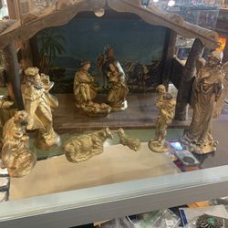 17x8x11 Nativity set manger scene MADE IN ITALY CHRISTMAS.  Johanna at Antiques and More. Located at 316b Main Street Buda. Antiques vintage retro fur Thumbnail