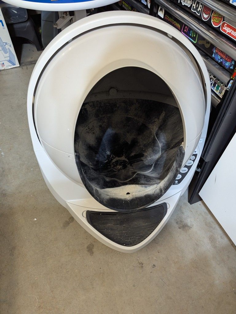 Litter Robot 3 Wifi Edition Automatic Cat Box