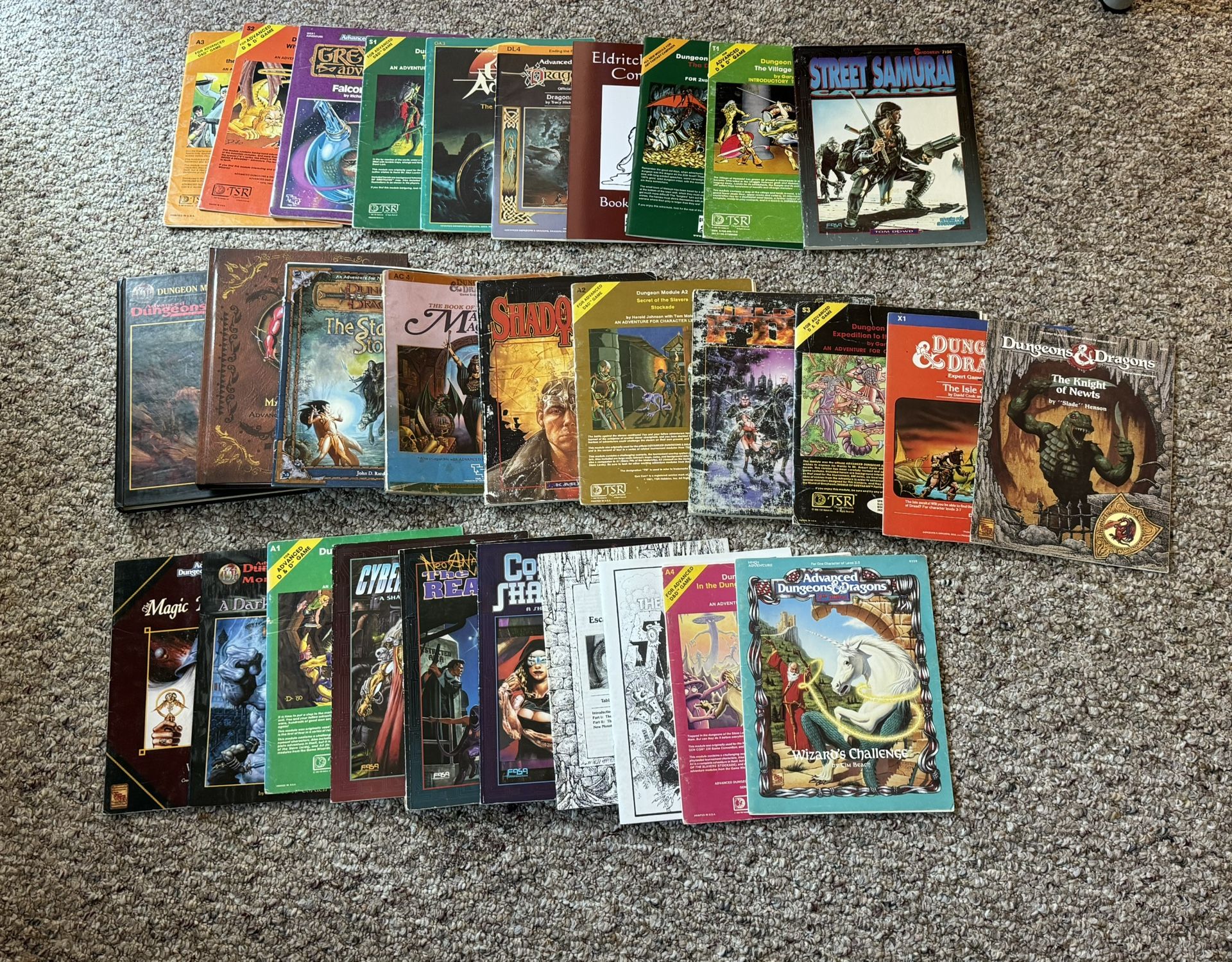 Dozens Of Vintage Dungeons & Dragons And Other RPG Books/Guides