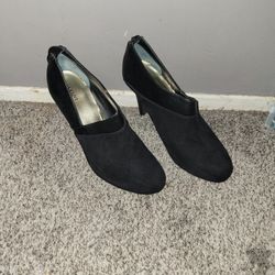 Womens Shoes