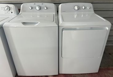 Hot point washer & dryer set