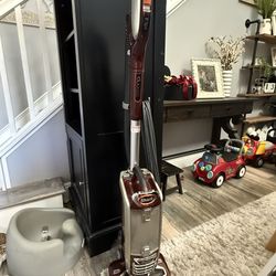Shark vacuum