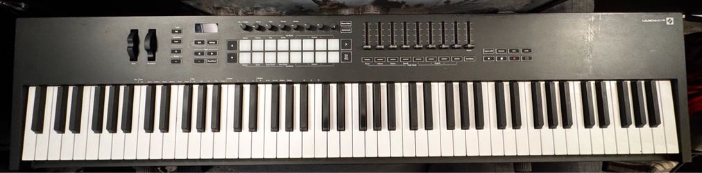 Novation Launchkey 88 MIDI Keyboard Controller