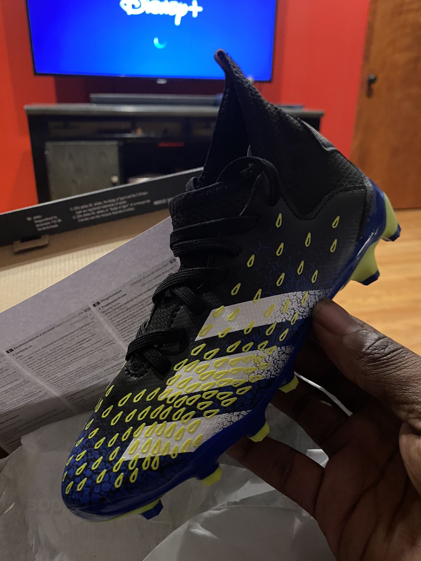 Youth Adidas Soccer Cleats. Size 1.5