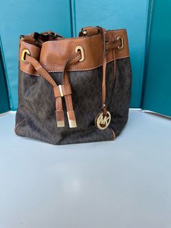 Brown/black Michael Kors monogram bucket/tote