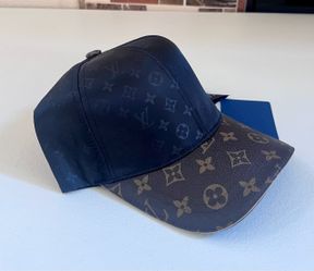 New black and dark brown baseball hat
