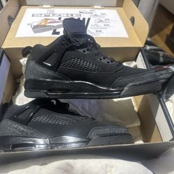 Black Jordan Spizikes 