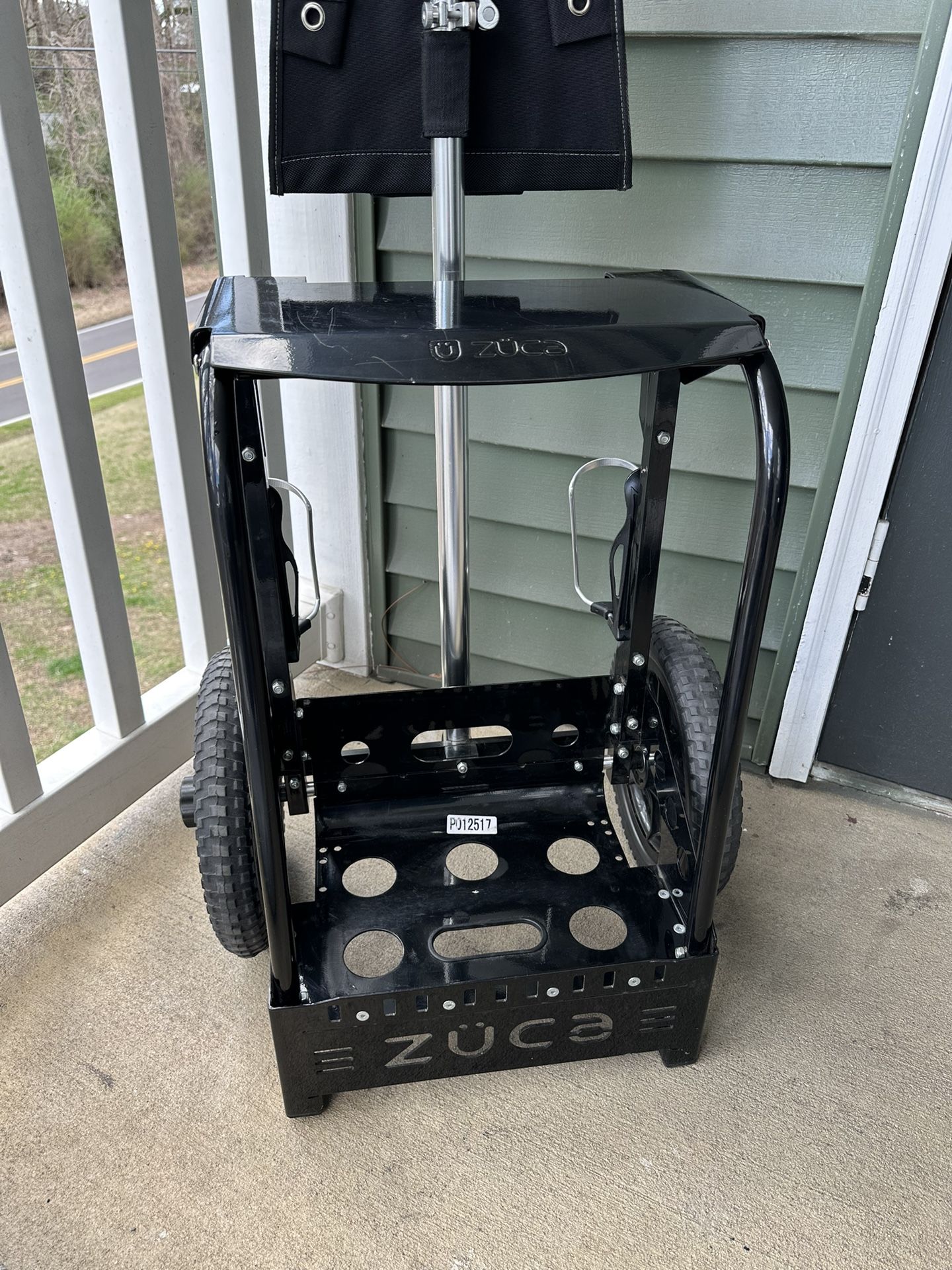 ZÜCA Backpack Cart with Putter Pouch