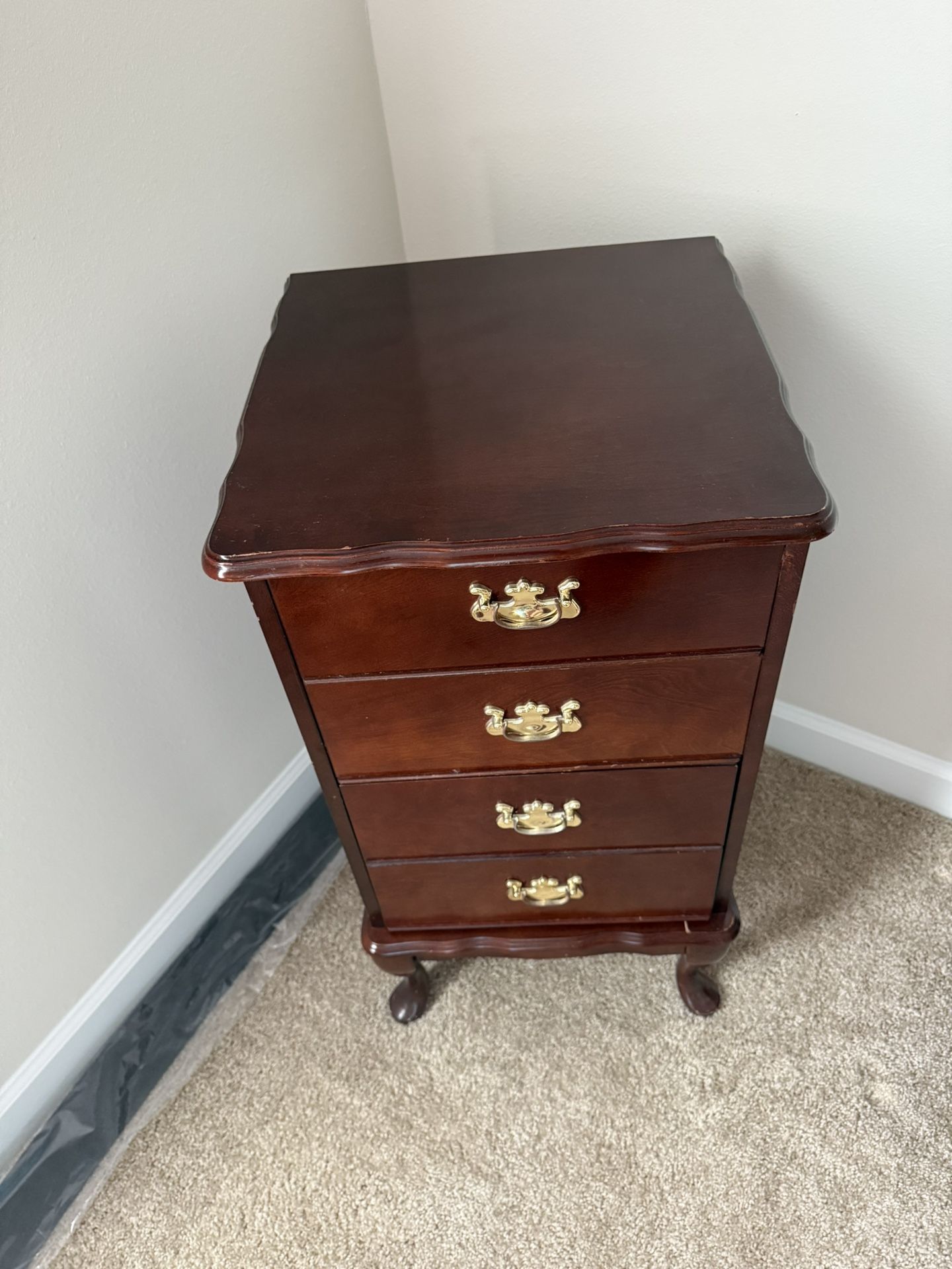 Queen Anne Style Wood 2-drawer Filing Cabinet