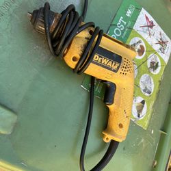 Dewalt D21008 3/8”(10mm) VSR Drill 