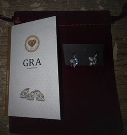 Moissanite star earrings
