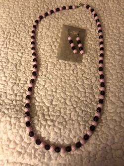 Collar morado y rosa