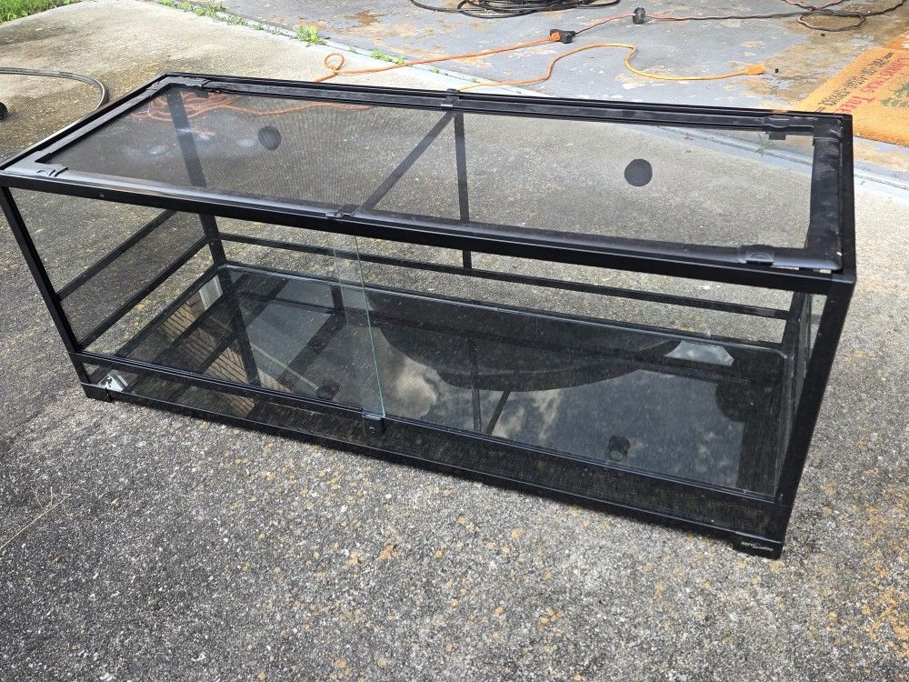 Reptile Front Opening Enclosure