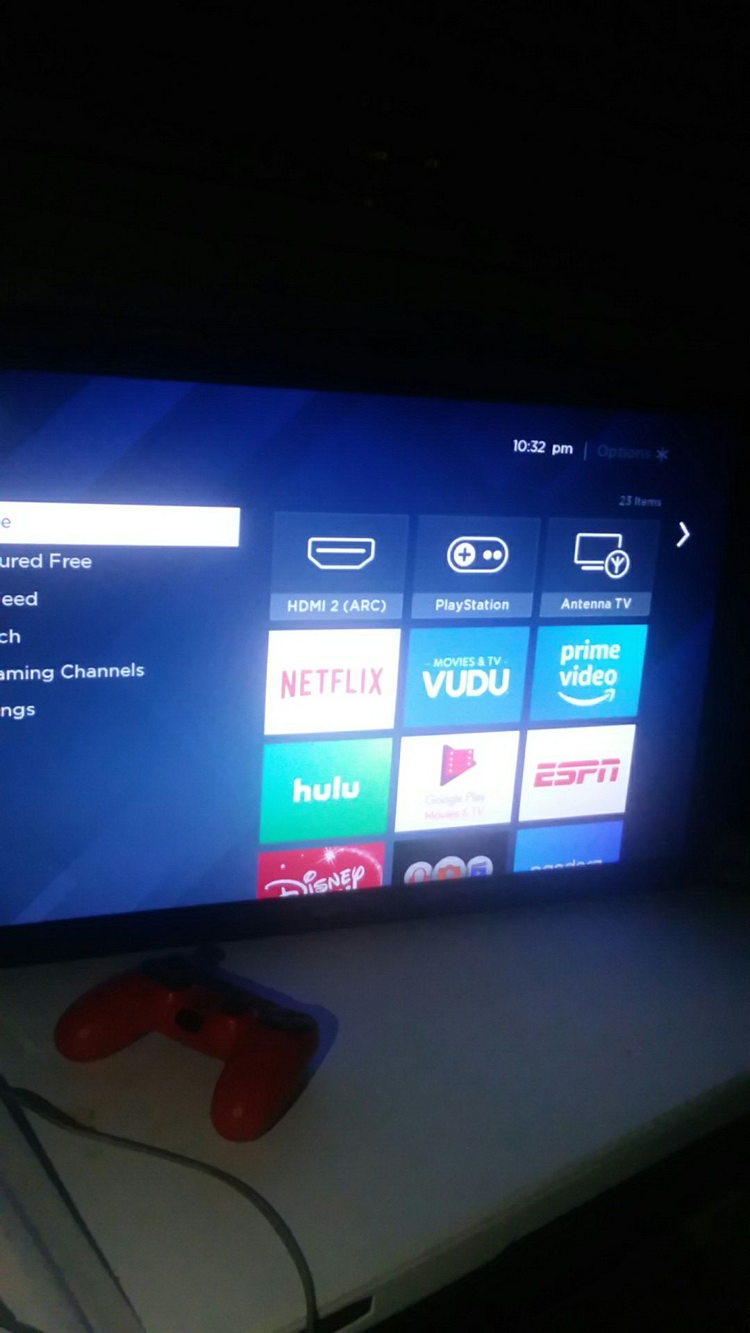 32" inch roku smart tv & PlayStation 4 slim /Comes with all cords & a few games