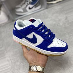 Nike SB Dunk Low Los Angeles Dodgers 23