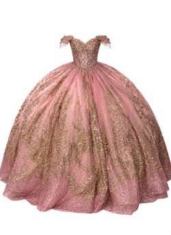 Beautiful light Pink and Gold  Quinceanera Dress!