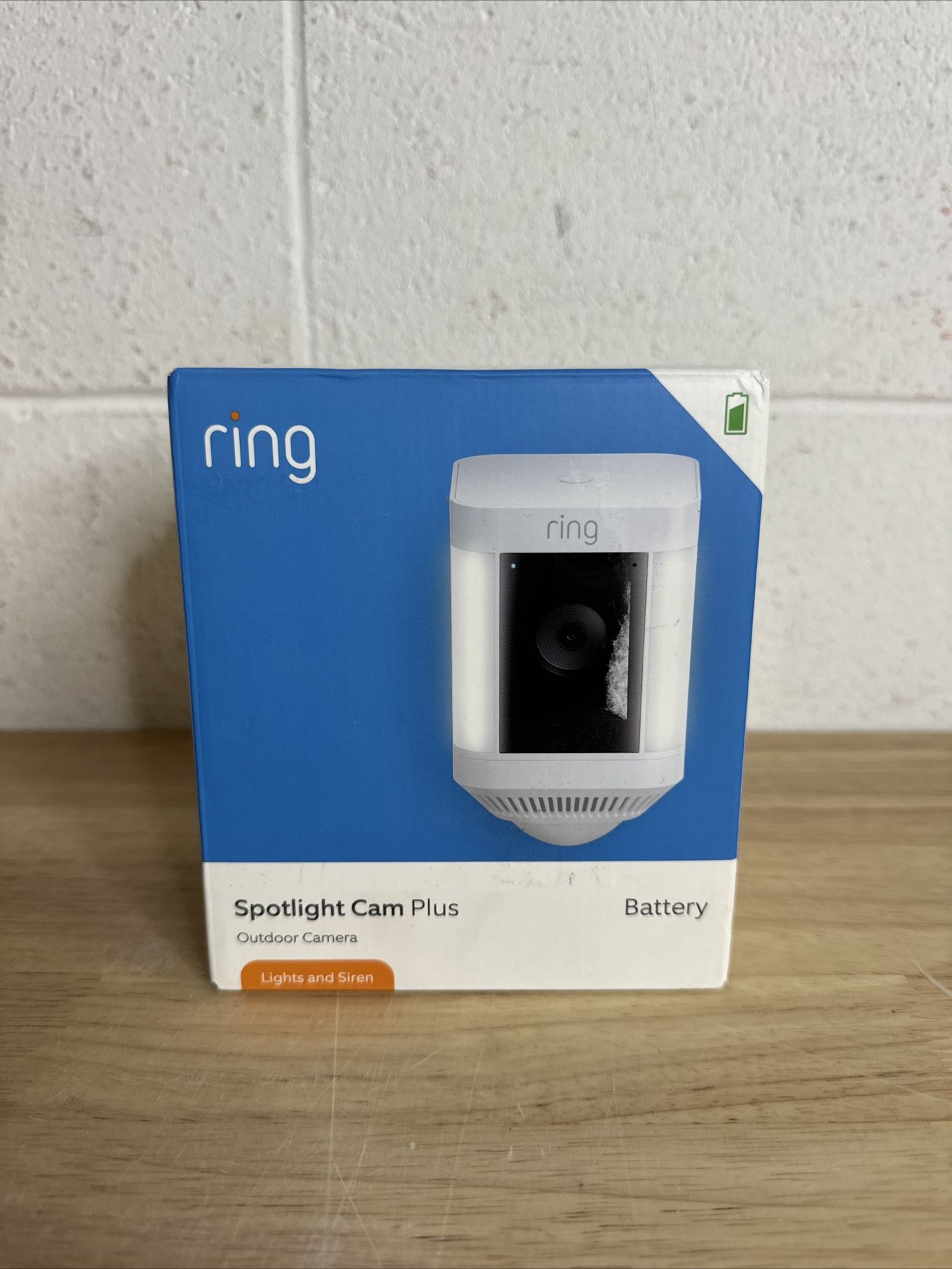 Ring Spotlight Cam Plus, Battery - White