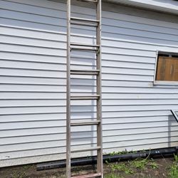 8 TO 16FT ALUMINUM LADDER