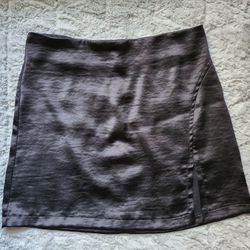 BLACK SILK SHORT SKIRT