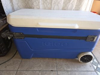 Igloo 110 qt. Cooler on wheels (Price Is Firm)