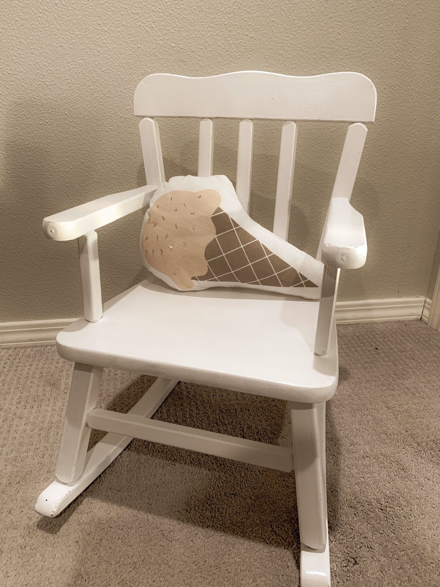 White Wood Toddler Kids Rocking Chair Farmhouse Seating Sturdy! White Home Decor