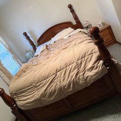 Queen Bed 2 Nightstands 