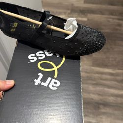 Brand New Girls Size 5 Kids Flats 