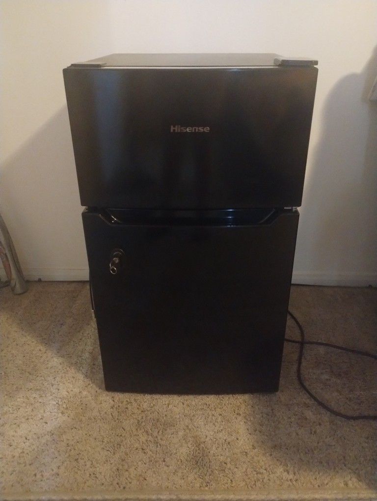Hisense 3.2 Cu Ft Two Door Mini Fridge with Freezer